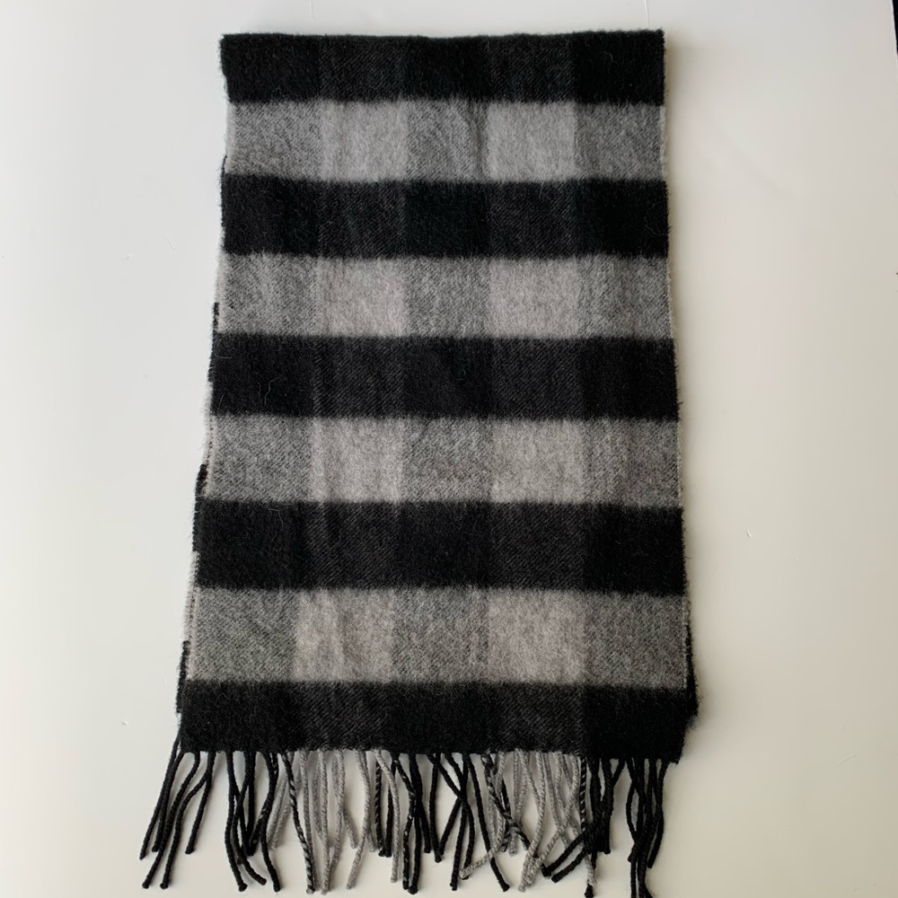 Porter and Ash London 100% Wool Scarf - Picture 2 of 4